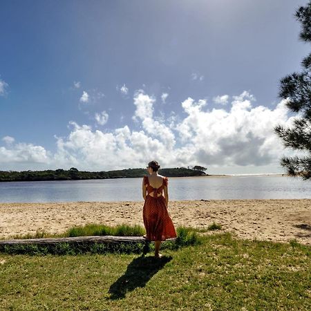 Currimundi Beach House, Walk To Lake & Beach Villa Kawana Waters Eksteriør bilde